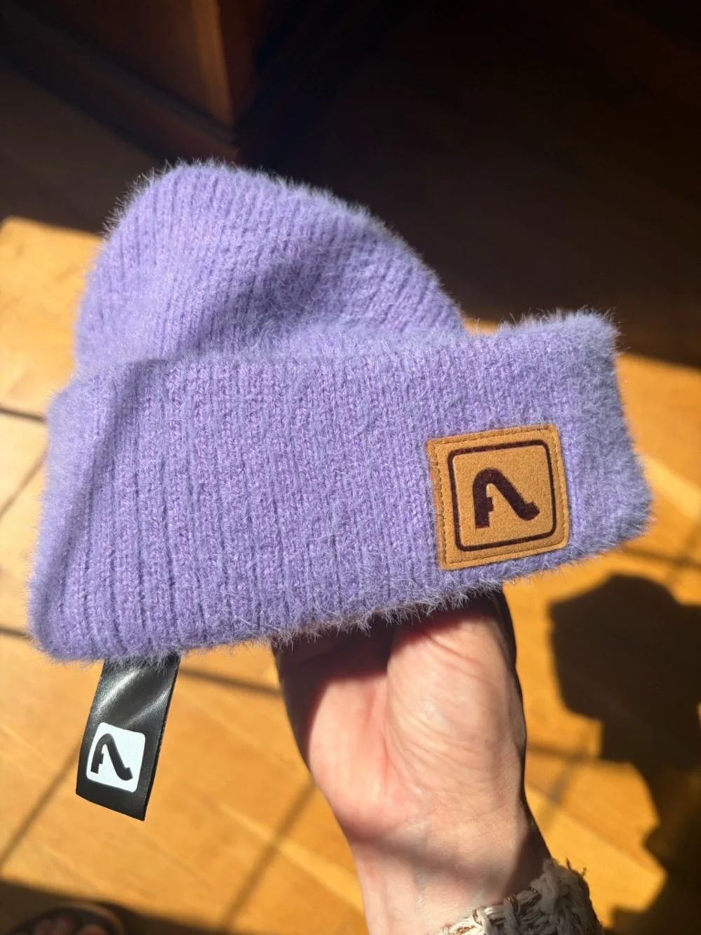 Flylow Beanie - Picture 1 of 4